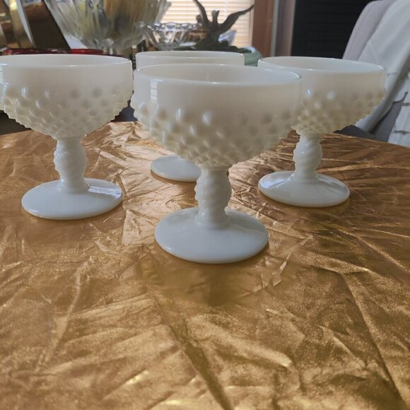 Ice Cream Cups in Hobnail, on a footed base. Amazing White Milkglass from Fenton - Picture 1 of 8
